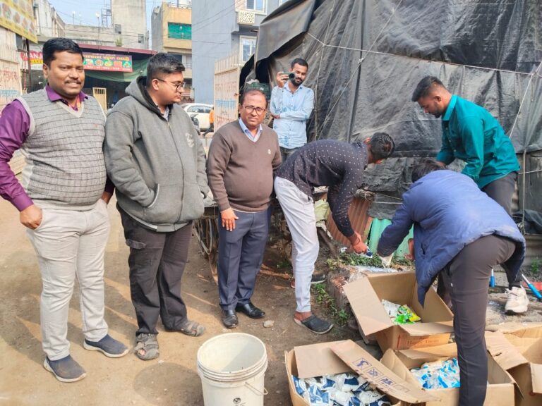 जलगांव में दूध और डेयरी उत्पादों का एक्सपायर स्टॉक नष्ट खाद्य एवं औषधि प्रशासन की कार्रवाई