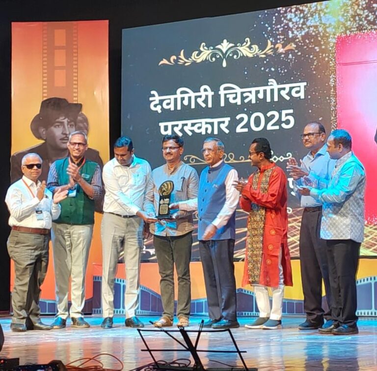 लघुपटातून मनोरंजनासोबत भारतभक्ती व समाज जागरण होत आहे हीच आपली उपलब्धि – स्वानंद झारे