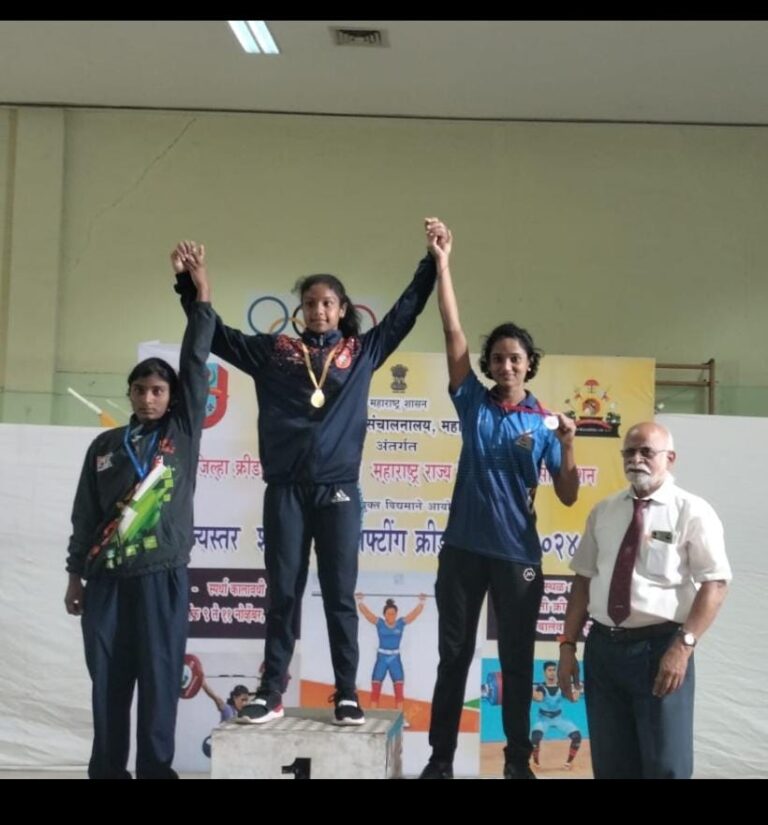 राज्यस्तरीय वेटलिफ्टिंग स्पर्धेत रावेर की सोनाली चौधरी ने रजत पदक जीता, 141 किलो वजन उठाकर रचा इतिहास