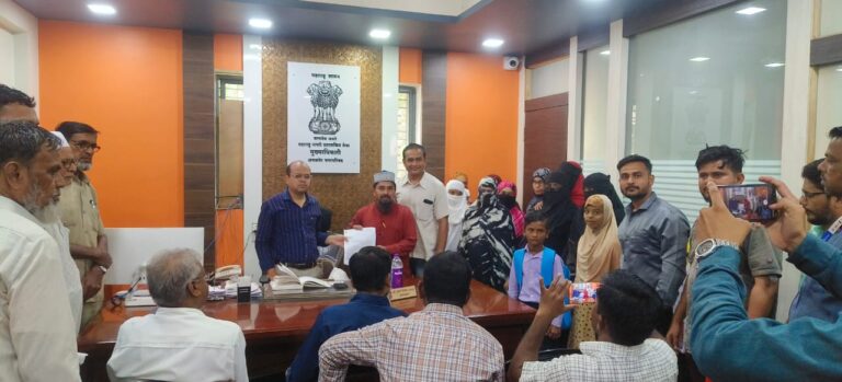 गांधलीपुरा दर्गा अली मोहल्ल्यातील दूषित पाण्याच्या समस्येविरोधात निवेदन, १५ ऑगस्टला तीव्र आंदोलनाचा इशारा.