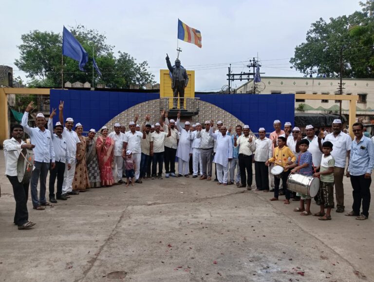 पाडळसरे निम्न तापी सिंचन प्रकल्प प्रधानमंत्री कृषी सिंचन योजनेत समाविष्ट करून केंद्र शासनाने धरणासाठी ८५९.२२ कोटी रुपये मंजुरी.