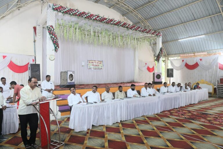 अर्बन बँक तर्फे शतक महोत्सवी वर्षानिमित्त गरीब गरजू रुग्णासाठी आरोग्य साधनांचे लोकार्पण.