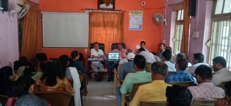 छत्रपती शिवाजी महाराज महाराजस्व अभियानांतर्गत “सेवा पंधरवाडा – २०२५” तालुका अमळनेरमध्ये दिमाखात सुरू.