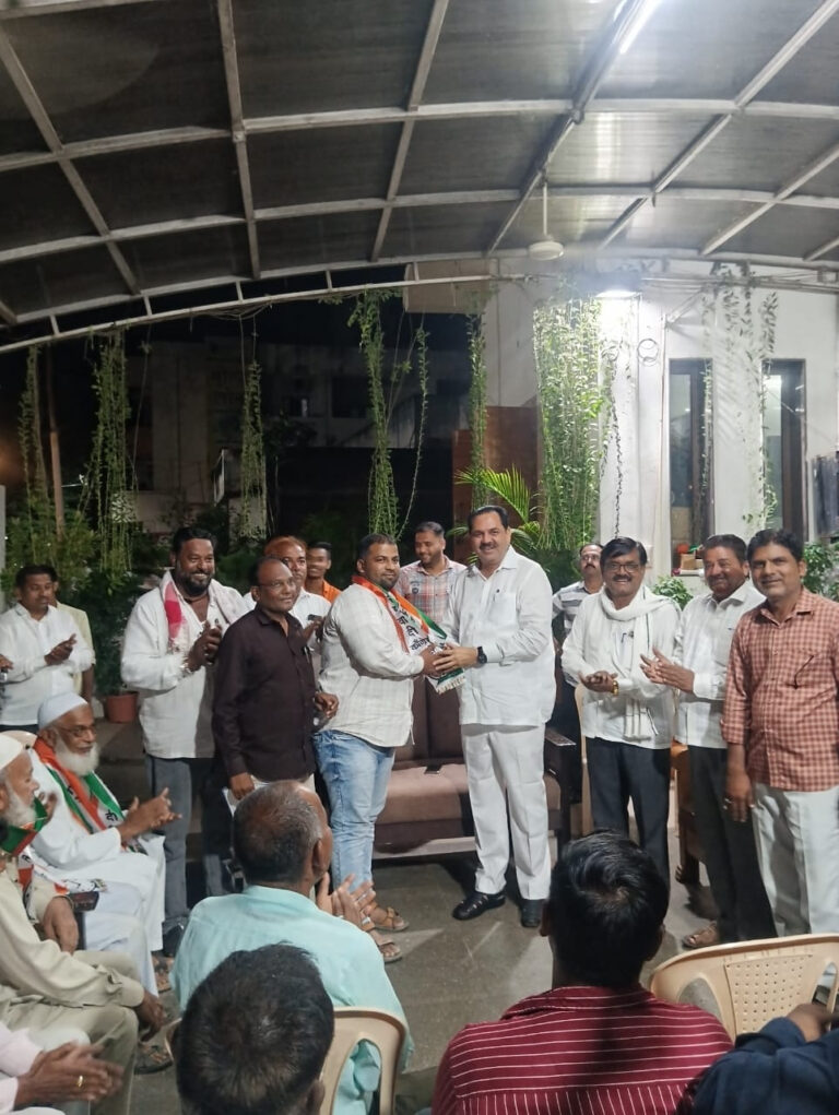 अमळनेरात राष्ट्रवादी काँग्रेसची ताकद वाढली,माजी मंत्री आ.अनिल पाटलांच्या नेतृत्वाखाली मुस्लिम नेत्यांचा मोठा प्रवेश.​असंख्य मुस्लिम नेत्यांनी टाकला राष्ट्रवादीत विश्वास.