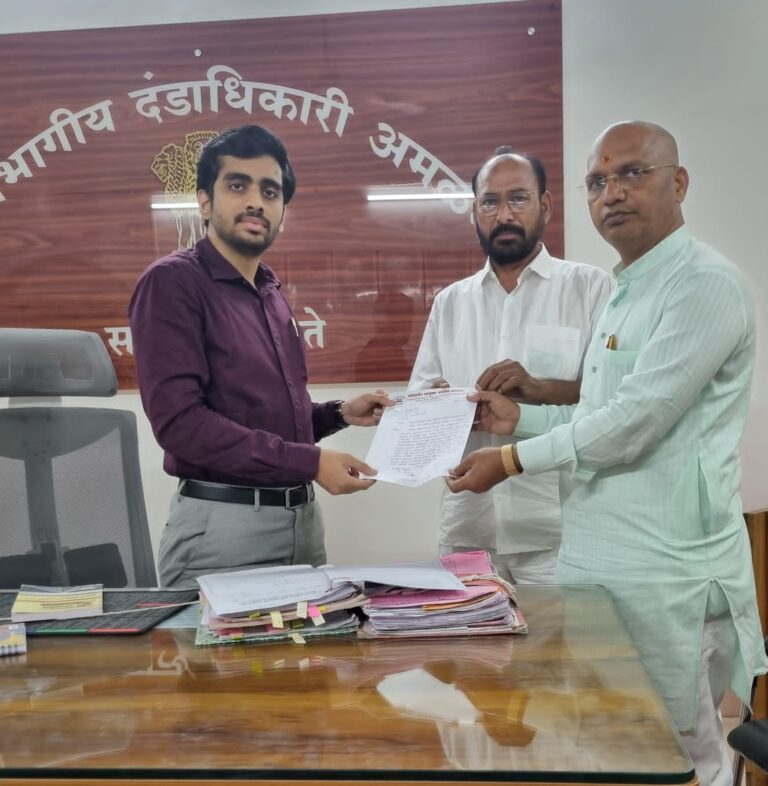 बेकायदेशीर वाळू चोरी रोखण्यासाठी लिलाव प्रक्रिया तात्काळ राबवावी — अमळनेर काँग्रेसचे निवेदन.